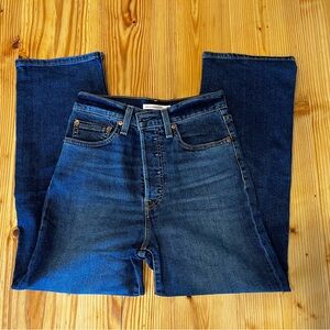Levi’s Ribcage Strait Ankle Jeans